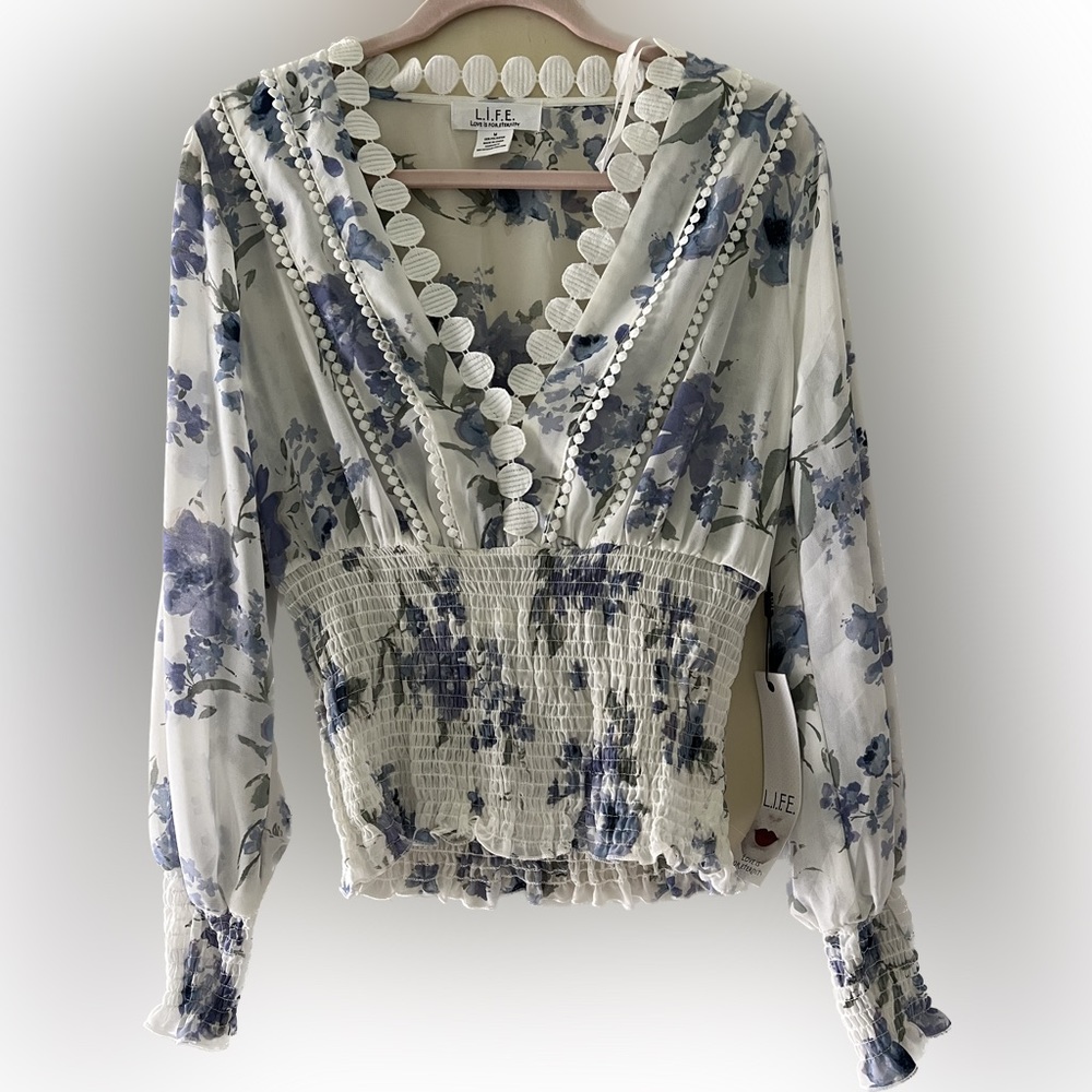 L.I.F.E BLOUSE.